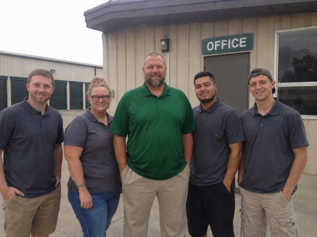 Pest control professionals in Baton Rouge, LA